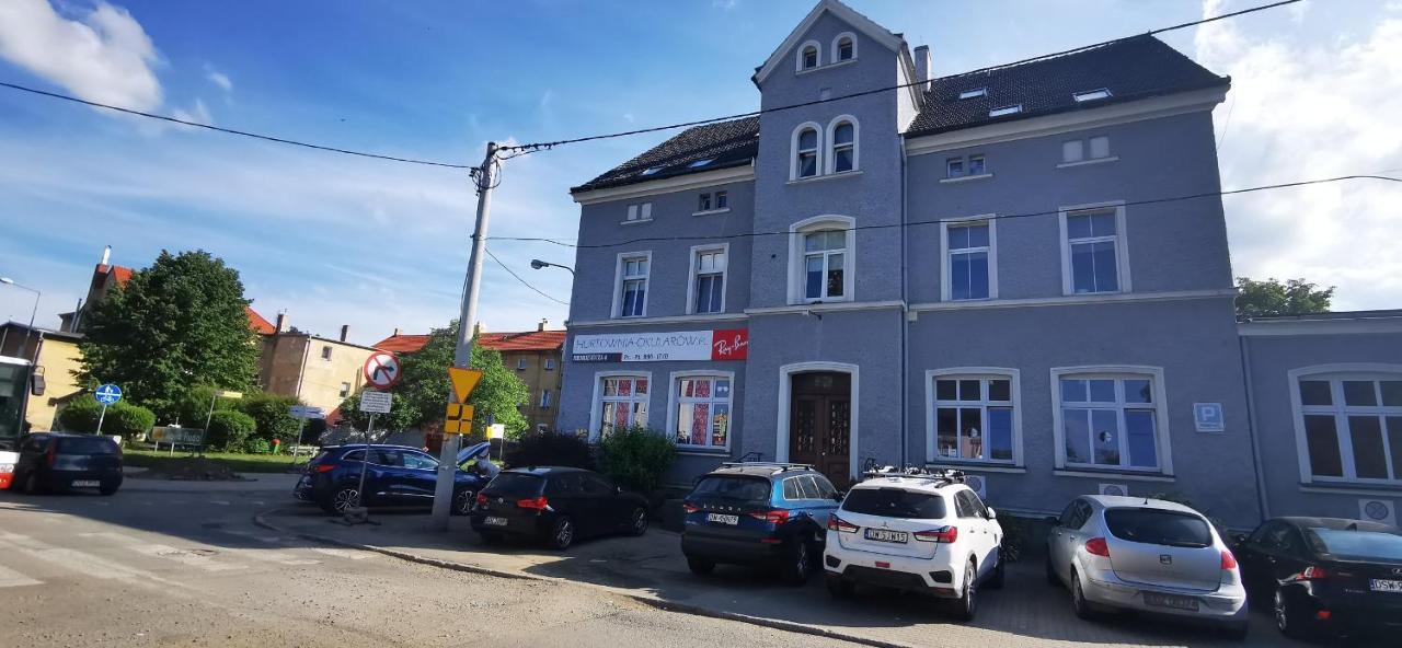 Klimatyczny Apartament Nr 8 Z Widokiem Na Gory Sowie Bielawa  Exterior foto